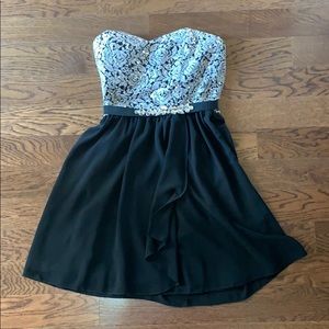 Formal strapless short dress, size 5